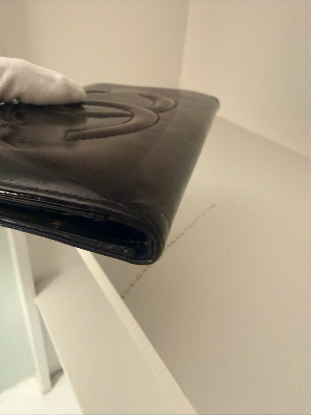 Authentic Chanel Timeless CC Patent Kisslock Wallet - Circa 1997-1999 - Picture 8 of 12